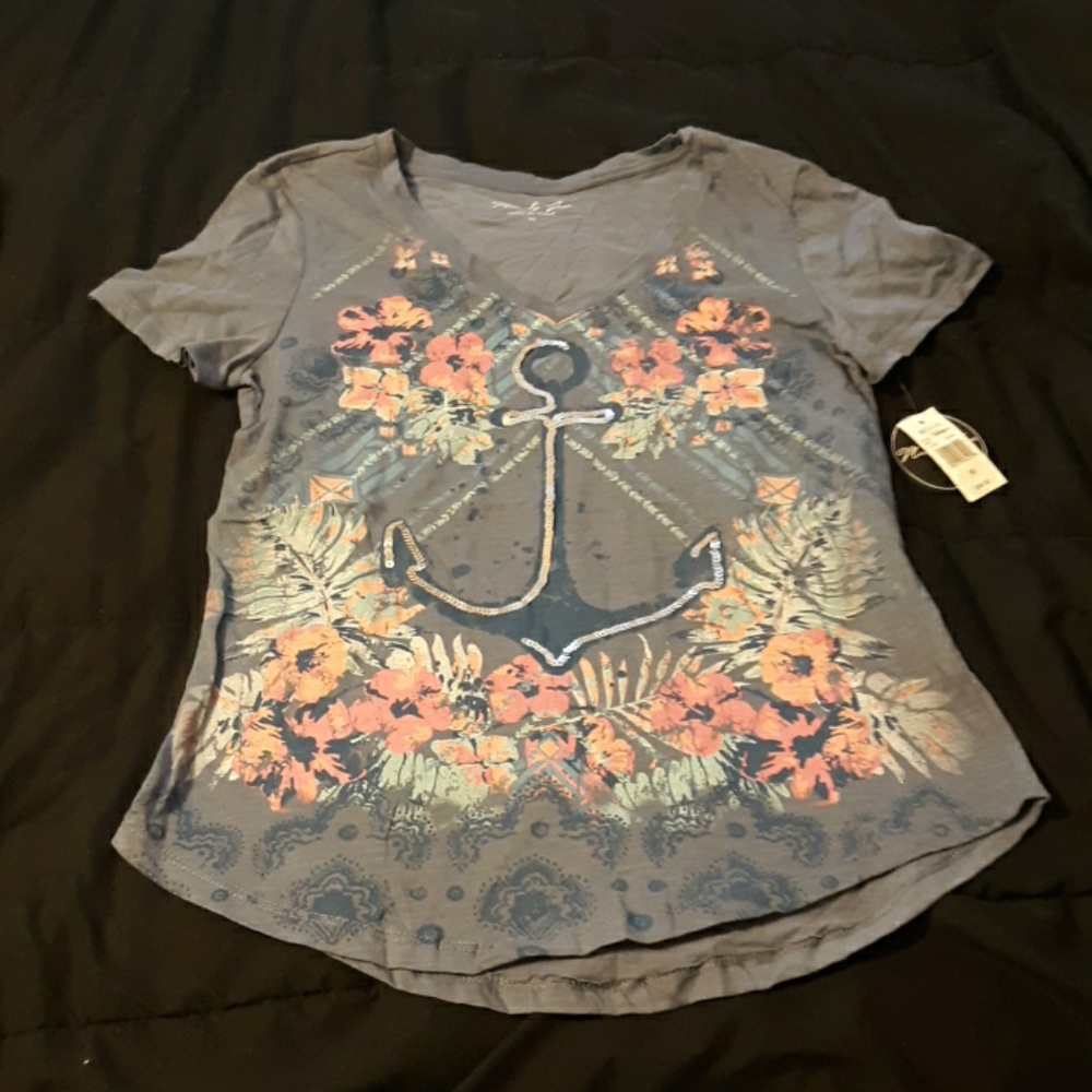 #46 NWT Mic & Jax short sleeve t-shirt. Sequence anchor. Size: Medium (M)